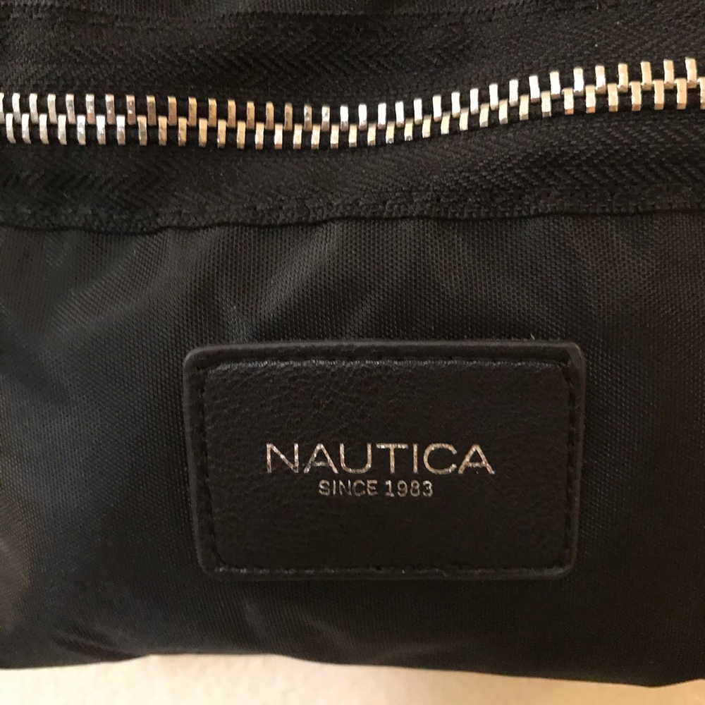 BNWT Nautica Armada Formation Blk Medium Crossbody